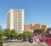 DoubleTree by Hilton Hotel Albuquerque Exterior