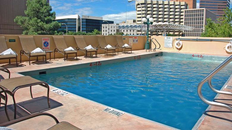 <b>DoubleTree by Hilton Hotel Albuquerque Pool</b>. Images powered by <a href="https://iceportal.shijigroup.com/" title="IcePortal" target="_blank">IcePortal</a>.