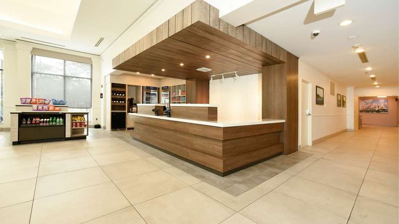 <b>Hilton Garden Inn Saratoga Springs Lobby</b>. Images powered by <a href="https://iceportal.shijigroup.com/" title="IcePortal" target="_blank">IcePortal</a>.