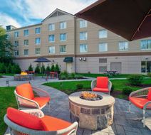 Hilton Garden Inn Saratoga Springs Exterior