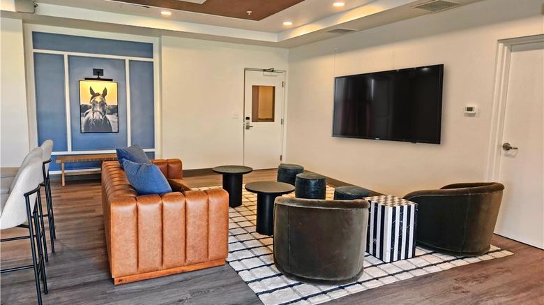<b>Hilton Garden Inn Saratoga Springs Recreation</b>. Images powered by <a href="https://iceportal.shijigroup.com/" title="IcePortal" target="_blank">IcePortal</a>.