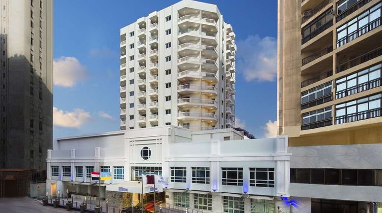 Hilton Alexandria Corniche Exterior