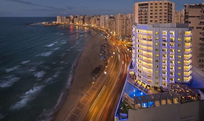 Hilton Alexandria Corniche Exterior