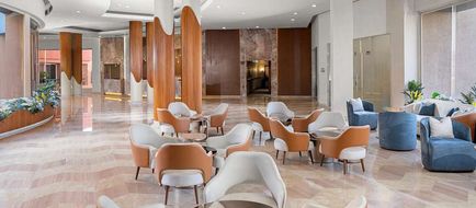 Hilton Alexandria Green Plaza Lobby