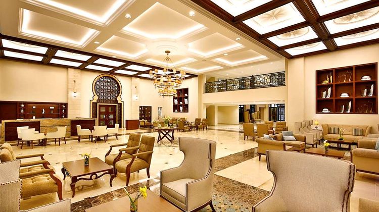 Hilton Alexandria King's Ranch Lobby