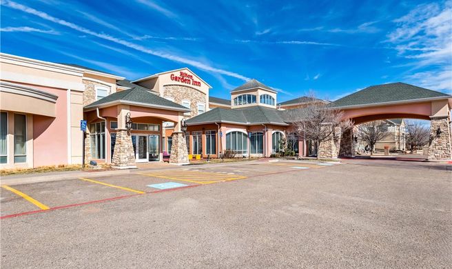 Hilton Garden Inn Exterior