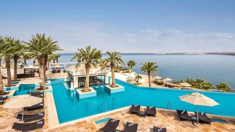 Hilton Dead Sea Resort & Spa Pool