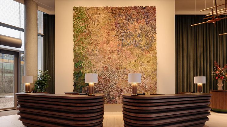 DoubleTree Amsterdam Centraal Station Lobby