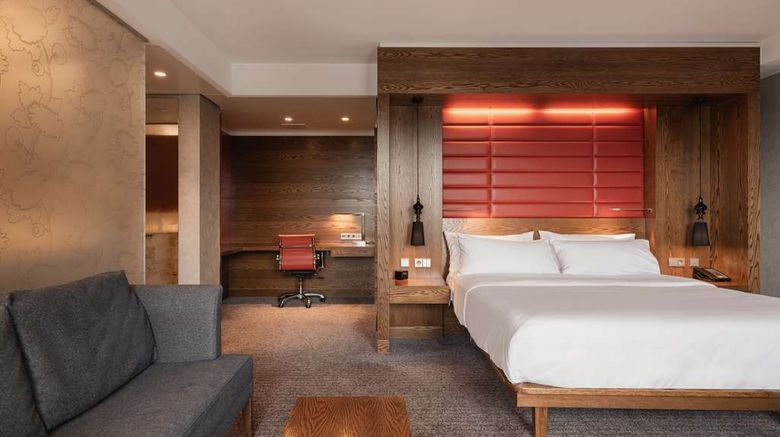 <b>Hilton The Hague Room</b>. Images powered by <a href="https://iceportal.shijigroup.com/" title="IcePortal" target="_blank">IcePortal</a>.