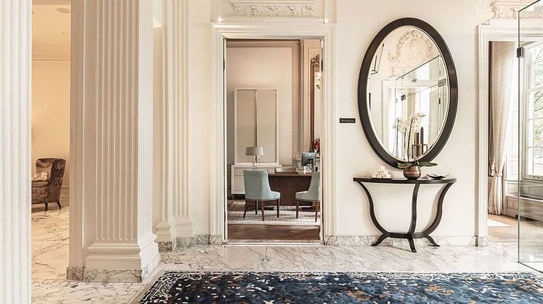 <b>Waldorf Astoria Amsterdam Lobby</b>. Images powered by <a href="https://iceportal.shijigroup.com/" title="IcePortal" target="_blank">IcePortal</a>.