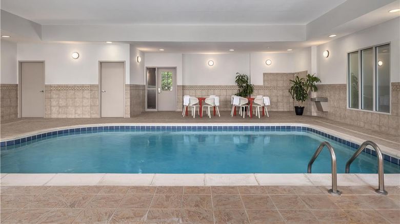 <b>Hilton Garden Inn Ames Pool</b>. Images powered by <a href="https://iceportal.shijigroup.com/" title="IcePortal" target="_blank">IcePortal</a>.