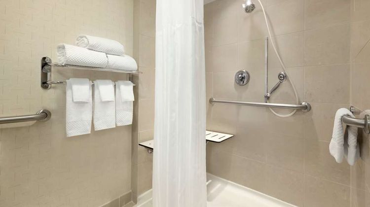 DoubleTree by Hilton Hotel Annapolis Room