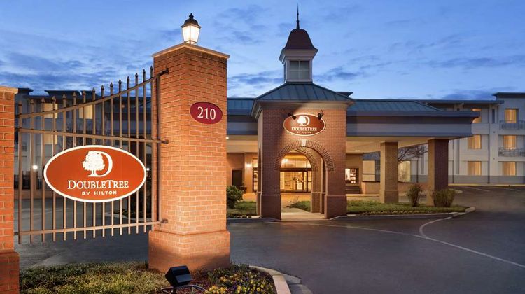 DoubleTree by Hilton Hotel Annapolis Exterior