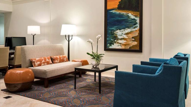 <b>DoubleTree Suites by Hilton Hotel Naples Lobby</b>. Images powered by <a href="https://iceportal.shijigroup.com/" title="IcePortal" target="_blank">IcePortal</a>.