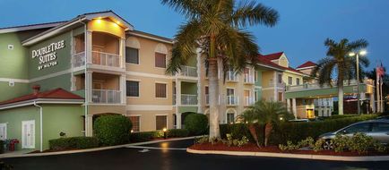DoubleTree Suites by Hilton Hotel Naples Exterior