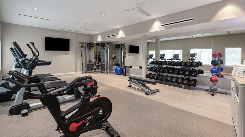 <b>DoubleTree Suites by Hilton Hotel Naples Health</b>. Images powered by <a href="https://iceportal.shijigroup.com/" title="IcePortal" target="_blank">IcePortal</a>.