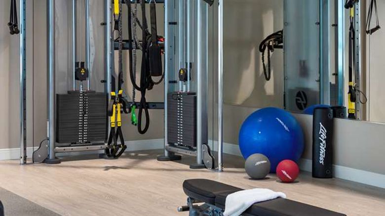 <b>DoubleTree Suites by Hilton Hotel Naples Health</b>. Images powered by <a href="https://iceportal.shijigroup.com/" title="IcePortal" target="_blank">IcePortal</a>.