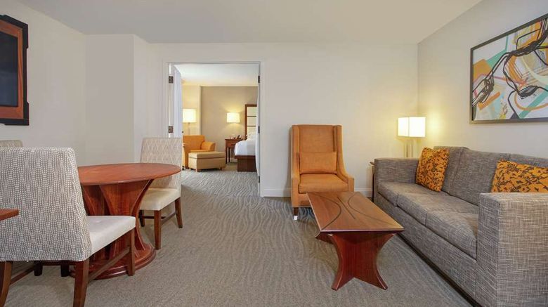 <b>Hilton Naples Other</b>. Images powered by <a href="https://iceportal.shijigroup.com/" title="IcePortal" target="_blank">IcePortal</a>.