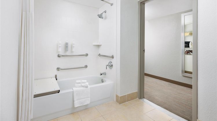 Hampton Inn Naples Central Room