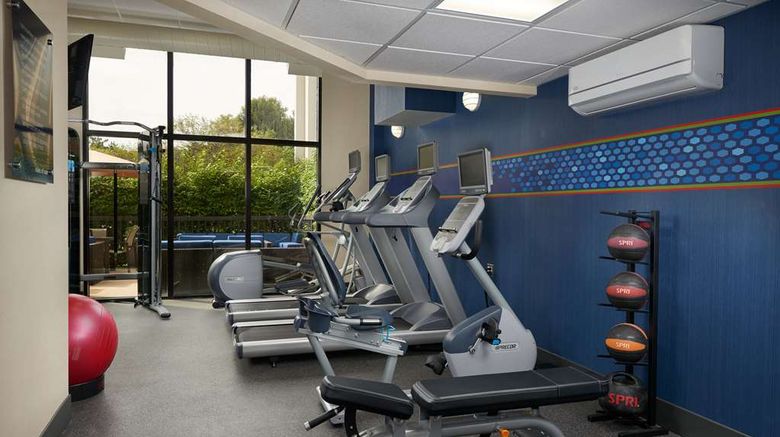 <b>Hampton Inn Ann Arbor-South Health</b>. Images powered by <a href="https://iceportal.shijigroup.com/" title="IcePortal" target="_blank">IcePortal</a>.
