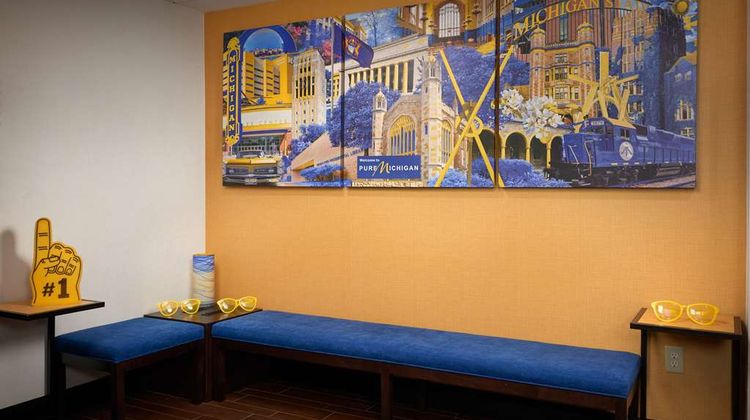 Hampton Inn Ann Arbor-South Lobby