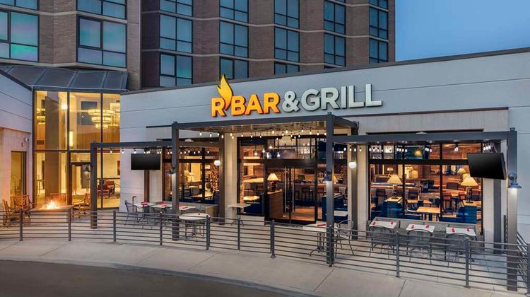 Hilton Arlington Restaurant