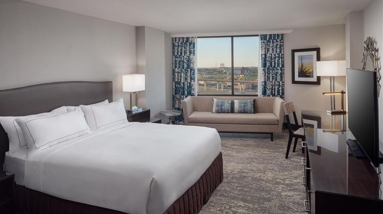 Hilton Arlington Room