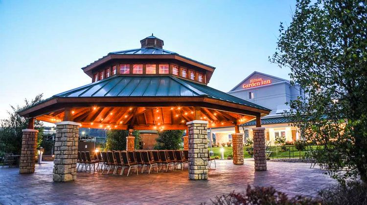Hilton Garden Inn Watertown Exterior