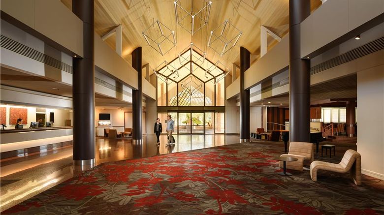 <b>DoubleTree by Hilton Hotel Alice Springs Lobby</b>. Images powered by <a href="https://iceportal.shijigroup.com/" title="IcePortal" target="_blank">IcePortal</a>.