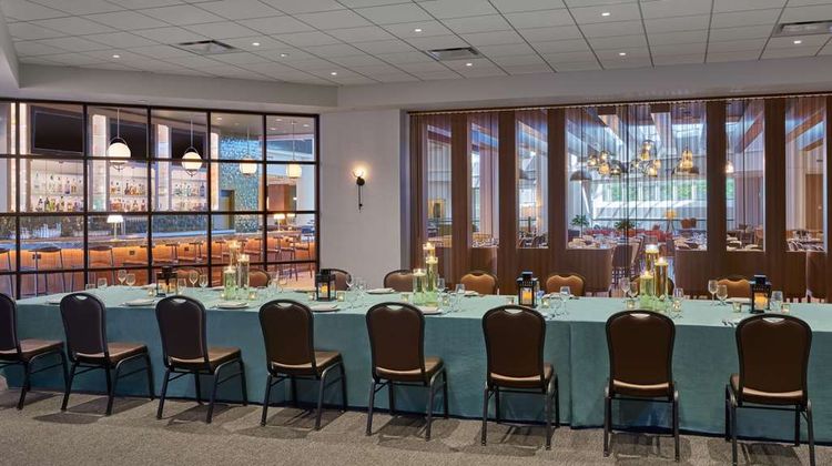 Hilton Atlanta Airport Restaurant