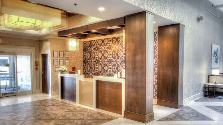 <b>DoubleTree Suites Atlanta - Galleria Lobby</b>. Images powered by <a href="https://iceportal.shijigroup.com/" title="IcePortal" target="_blank">IcePortal</a>.