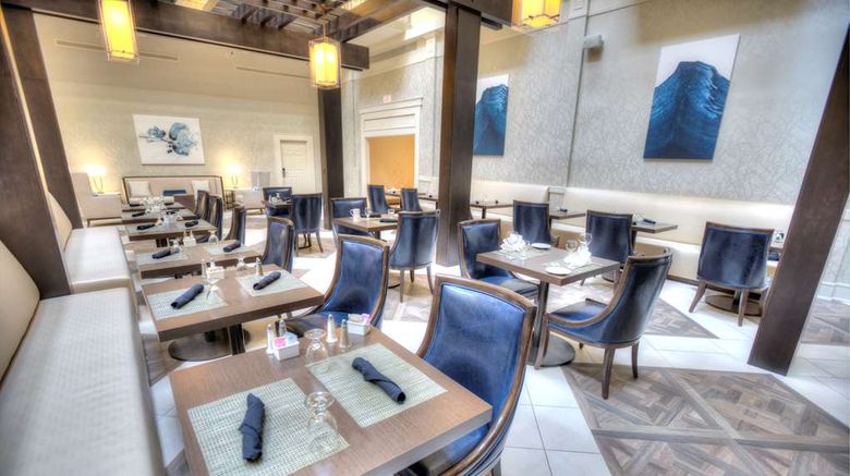 <b>DoubleTree Suites Atlanta - Galleria Restaurant</b>. Images powered by <a href="https://iceportal.shijigroup.com/" title="IcePortal" target="_blank">IcePortal</a>.