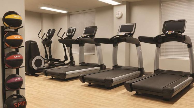Embassy Suites Atlanta Centennial Park Health