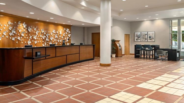 Embassy Suites Atlanta Centennial Park Lobby