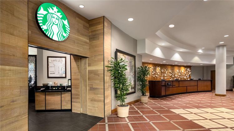 Embassy Suites Atlanta Centennial Park Lobby