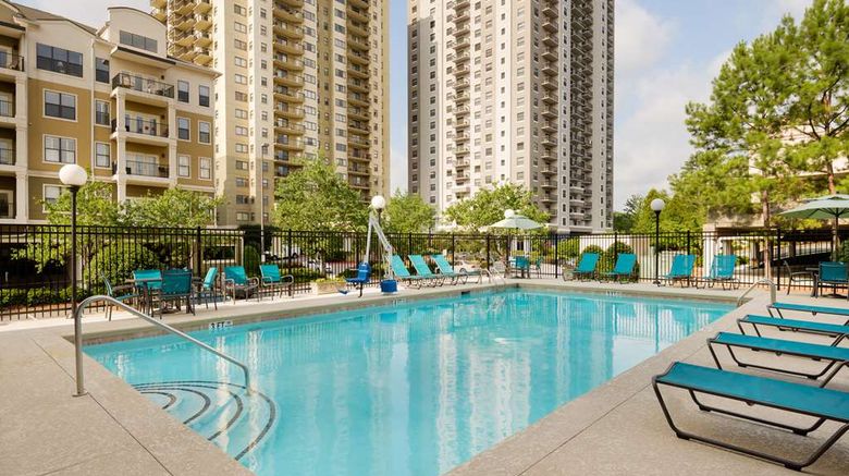 <b>Hampton Inn Atlanta-Perimeter Center Pool</b>. Images powered by <a href="https://iceportal.shijigroup.com/" title="IcePortal" target="_blank">IcePortal</a>.