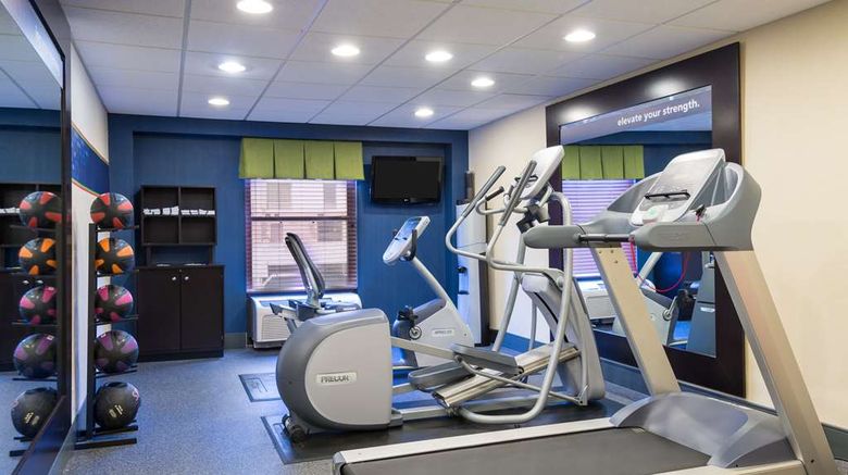 <b>Hampton Inn Atlanta-Perimeter Center Health</b>. Images powered by <a href="https://iceportal.shijigroup.com/" title="IcePortal" target="_blank">IcePortal</a>.