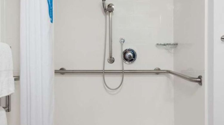 Hampton Inn Atlanta-Perimeter Center Room