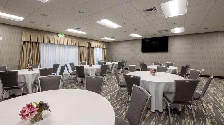 <b>Homewood Suites Lawrenceville Duluth Meeting</b>. Images powered by <a href="https://iceportal.shijigroup.com/" title="IcePortal" target="_blank">IcePortal</a>.