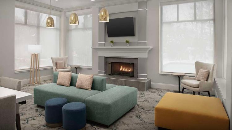 Hilton Garden Inn Johns Creek Lobby