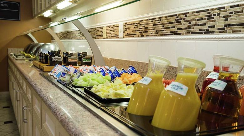 <b>Hilton Garden Inn Atlanta Northpoint Restaurant</b>. Images powered by <a href="https://iceportal.shijigroup.com/" title="IcePortal" target="_blank">IcePortal</a>.