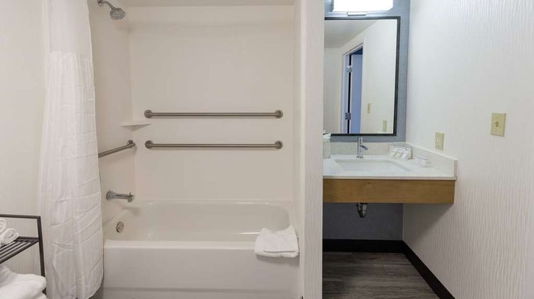 Hilton Garden Inn Atlanta Northpoint Room