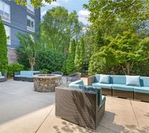 Hilton Garden Inn Atlanta Northpoint Exterior