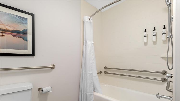 Hilton Garden Inn Atlanta Northpoint Room