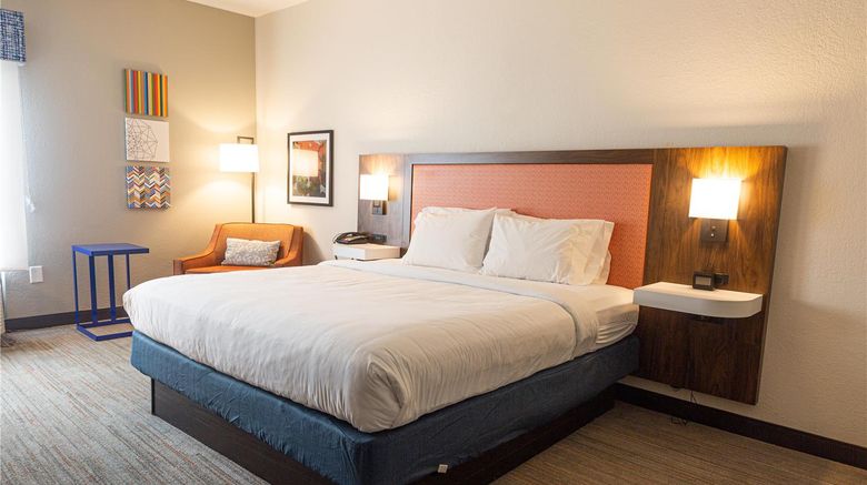 <b>Hampton Inn Peachtree City Room</b>. Images powered by <a href="https://iceportal.shijigroup.com/" title="IcePortal" target="_blank">IcePortal</a>.