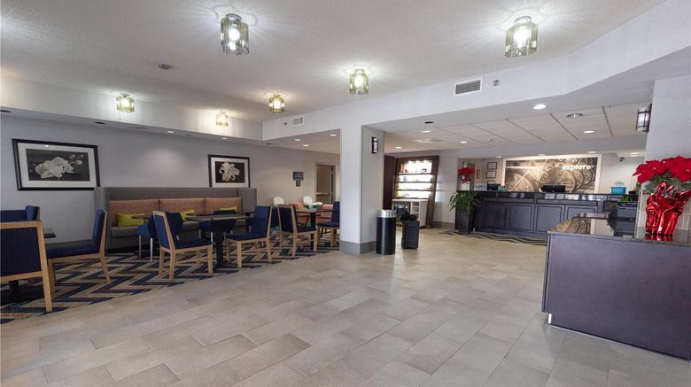 <b>Hampton Inn Peachtree City Lobby</b>. Images powered by <a href="https://iceportal.shijigroup.com/" title="IcePortal" target="_blank">IcePortal</a>.