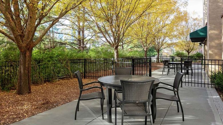 <b>Hilton Garden Inn Atlanta Perimeter Ctr Exterior</b>. Images powered by <a href="https://iceportal.shijigroup.com/" title="IcePortal" target="_blank">IcePortal</a>.