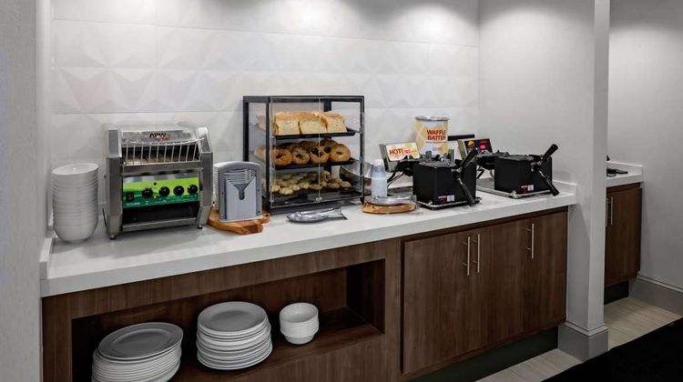 Hilton Garden Inn Atlanta Perimeter Ctr Restaurant