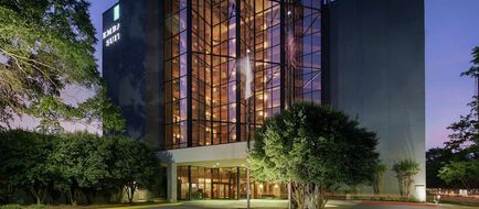 Embassy Suites Perimeter Center Exterior