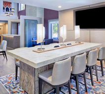 DoubleTree Alpharetta Lobby